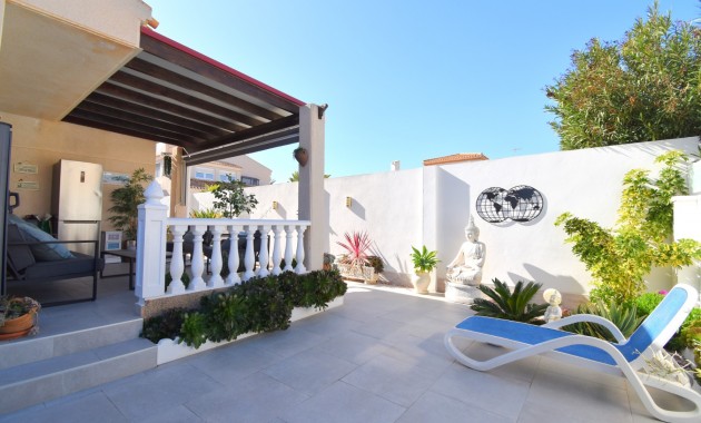 Venta - Semi Detached Villa -
Orihuela Costa - Playa Flamenca