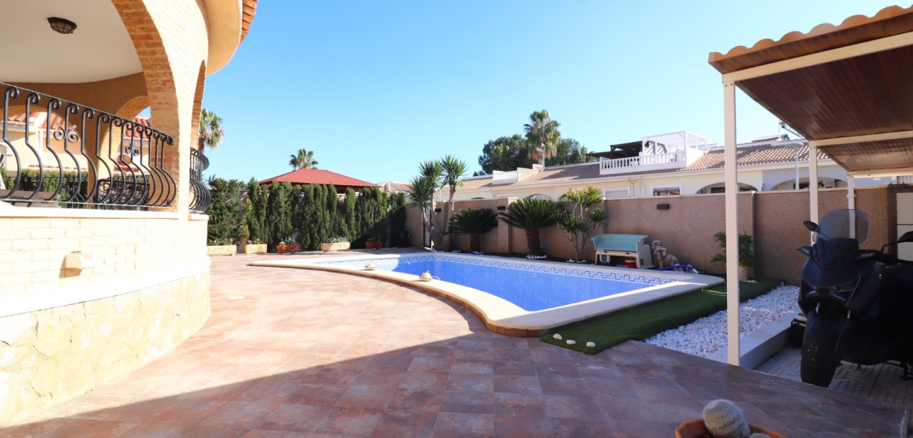 Venta - Detached Villa -
Benijofar - Monte Azul