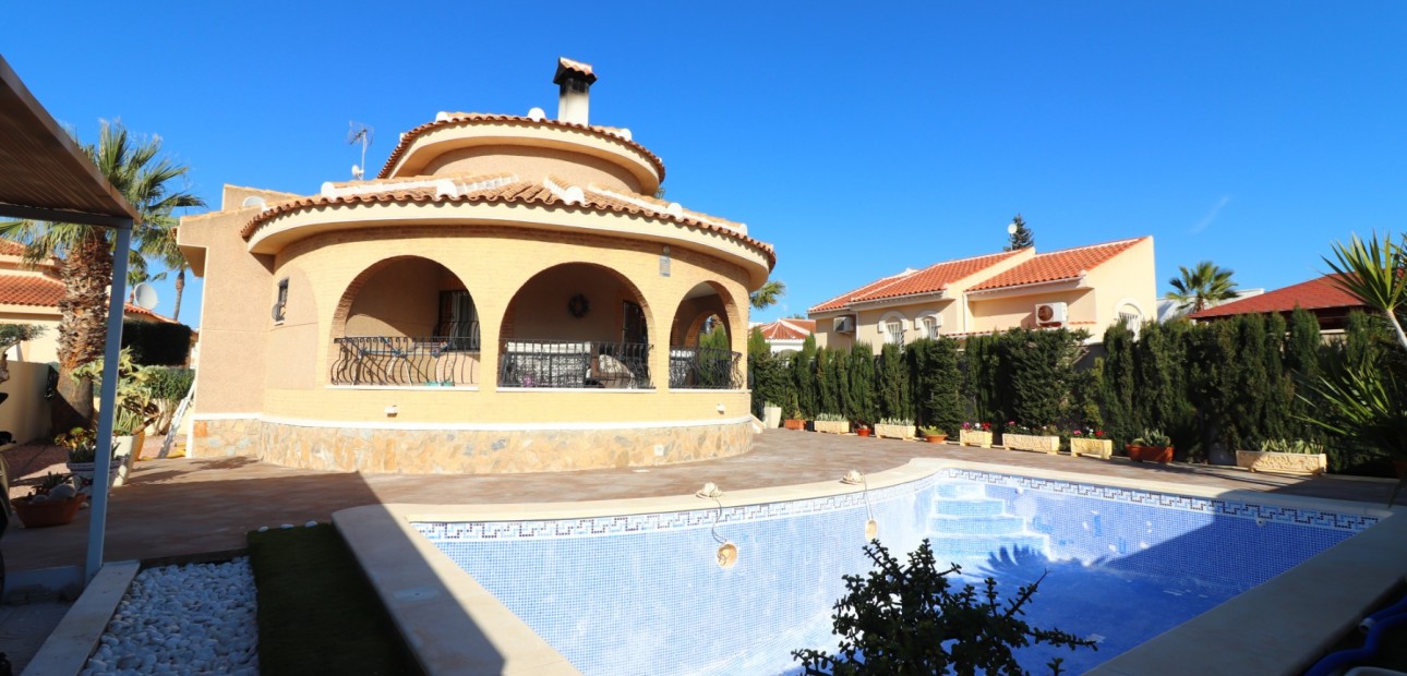 Venta - Detached Villa -
Benijofar - Monte Azul