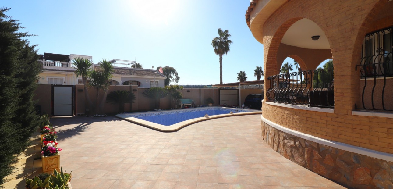 Venta - Detached Villa -
Benijofar - Monte Azul