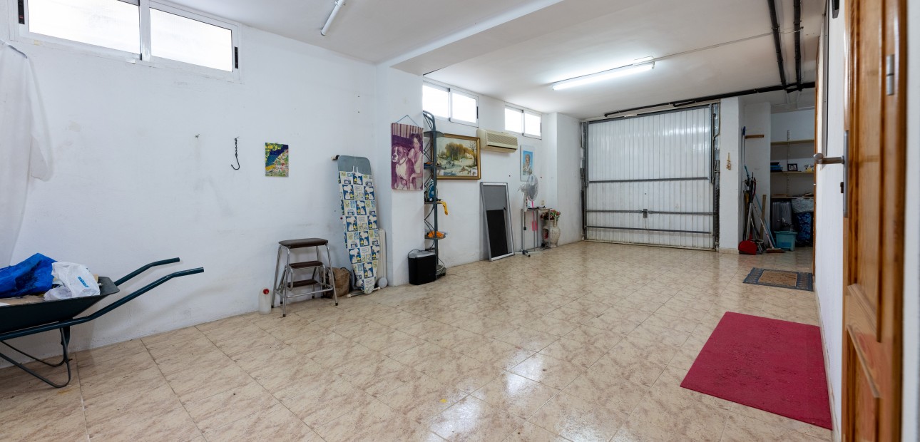 Herverkoop - Villa -
Los Altos