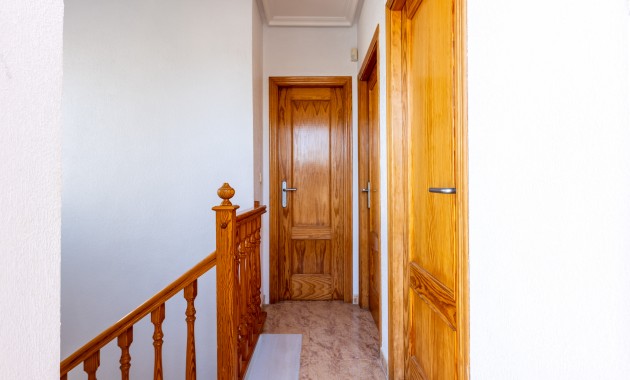 Herverkoop - Villa -
Los Altos