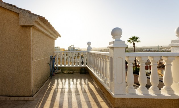 Herverkoop - Villa -
Los Altos