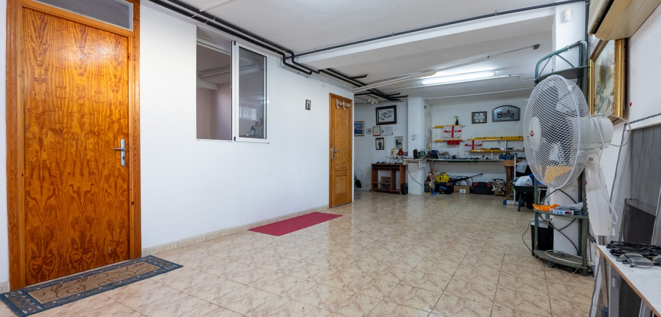 Herverkoop - Villa -
Los Altos