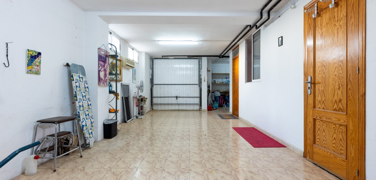 Herverkoop - Villa -
Los Altos