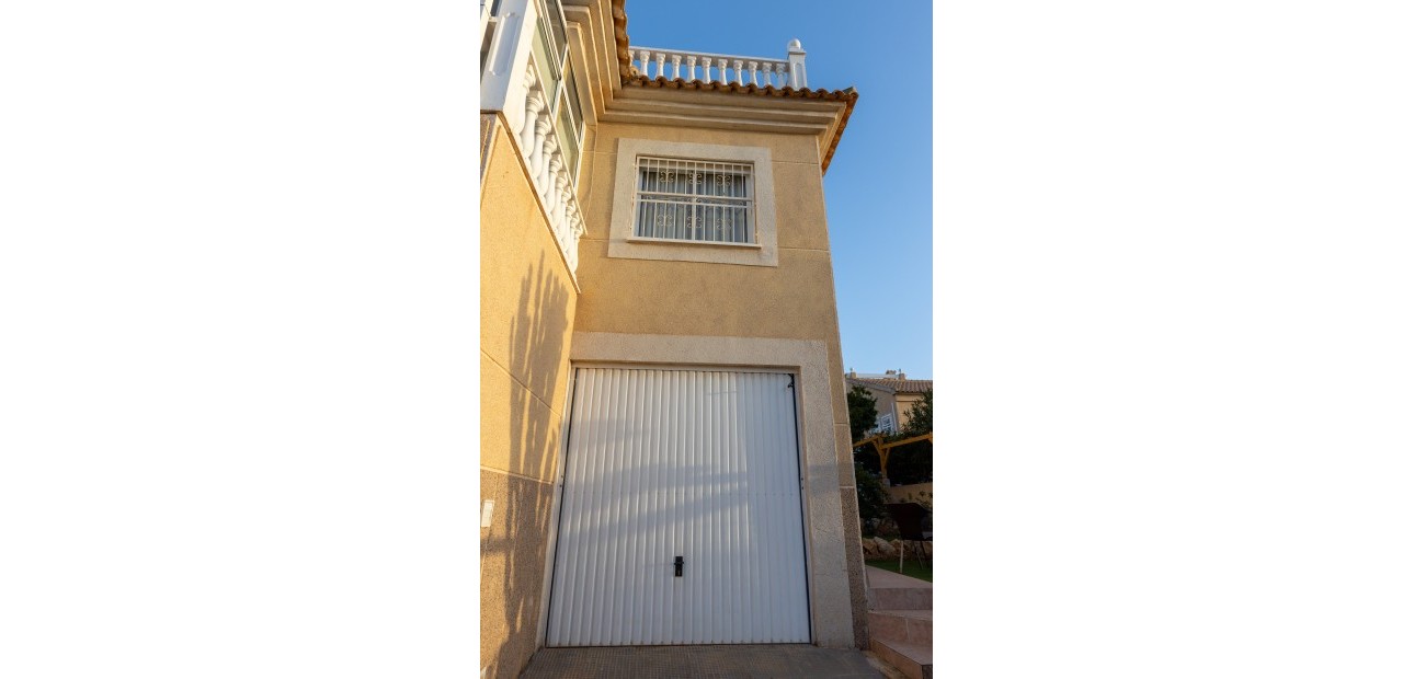 Herverkoop - Villa -
Los Altos