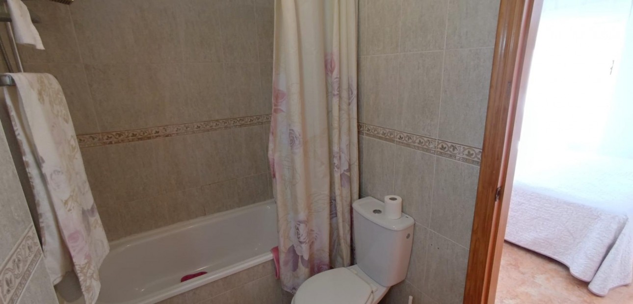 Venta - Apartamento / piso -
Torrevieja - torrevieja