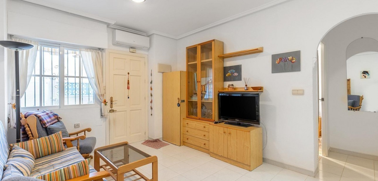 Venta - Apartamento / piso -
Torrevieja - Parque Acuático - Sector 25