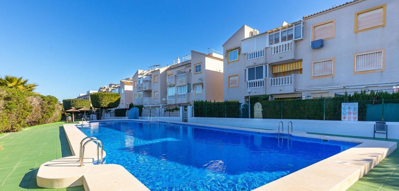 Venta - Apartamento / piso -
Torrevieja - Parque Acuático - Sector 25