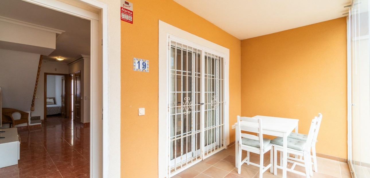 Venta - Terraced house -
Orihuela Costa - Los Dolses