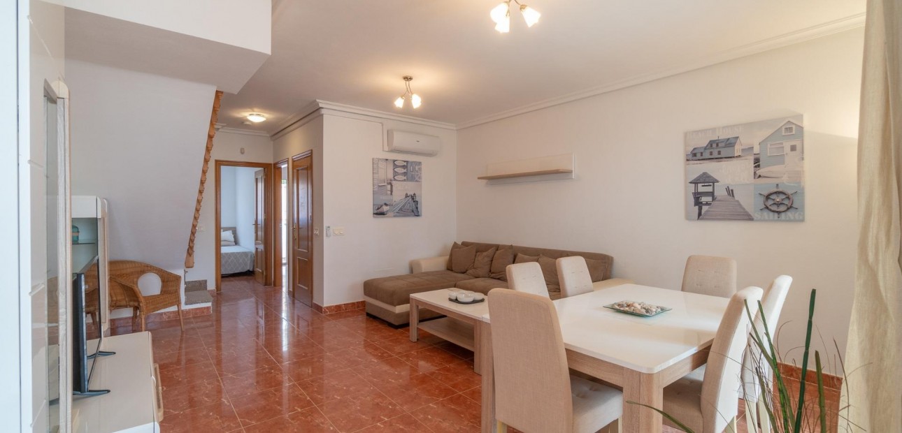 Venta - Terraced house -
Orihuela Costa - Los Dolses