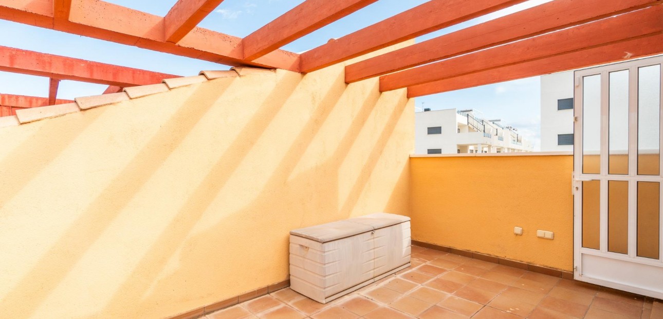 Venta - Terraced house -
Orihuela Costa - Los Dolses