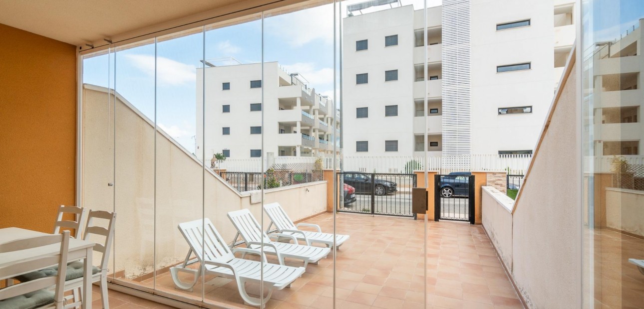 Venta - Terraced house -
Orihuela Costa - Los Dolses