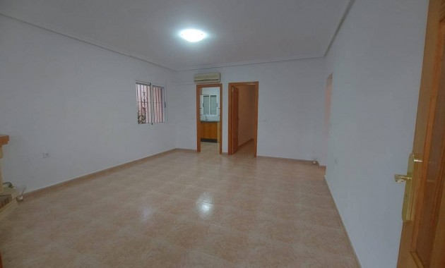 Venta - Villa -
Algorfa - Montemar