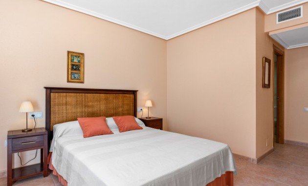 Venta - Apartamento / piso -
Torrevieja - Torrevieja - Centre