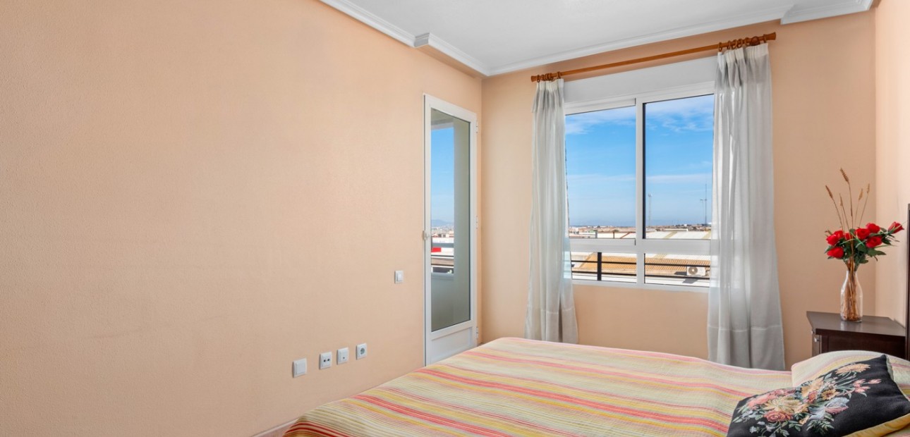 Venta - Apartamento / piso -
Torrevieja - Torrevieja - Centre