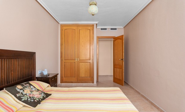 Venta - Apartamento / piso -
Torrevieja - Torrevieja - Centre