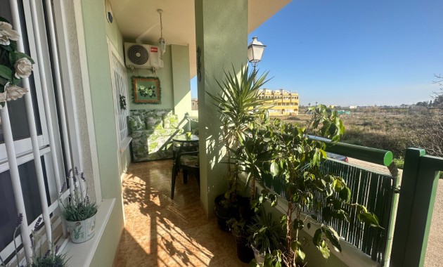 Venta - Apartamento / piso -
Jacarilla