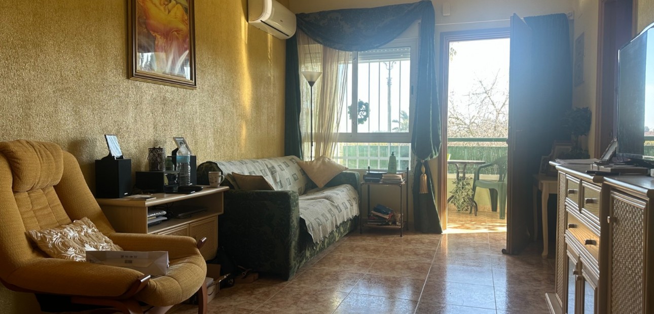 Venta - Apartamento / piso -
Jacarilla