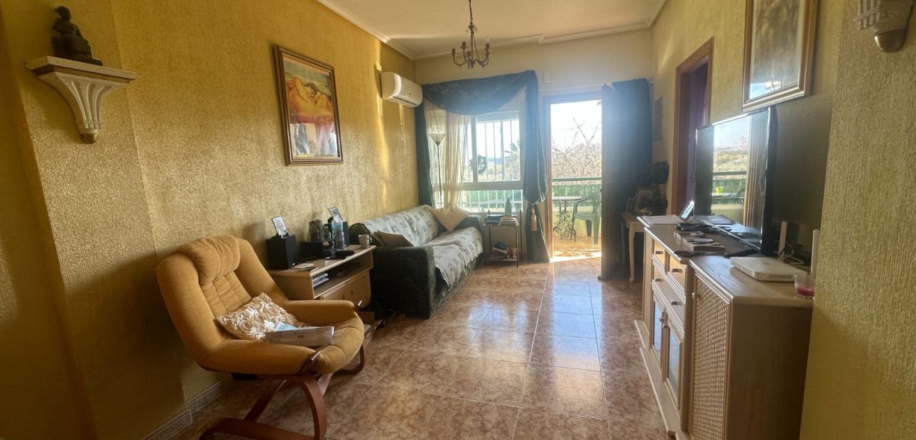 Venta - Apartamento / piso -
Jacarilla