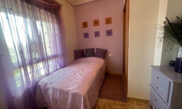 Venta - Apartamento / piso -
Jacarilla