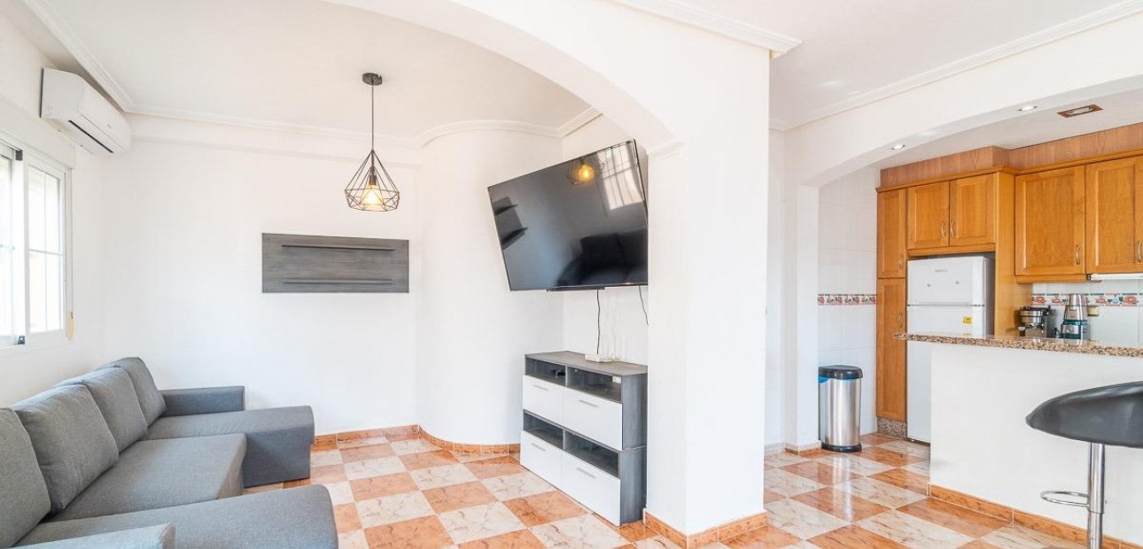 Venta - Terraced house -
Orihuela Costa - Los Dolses