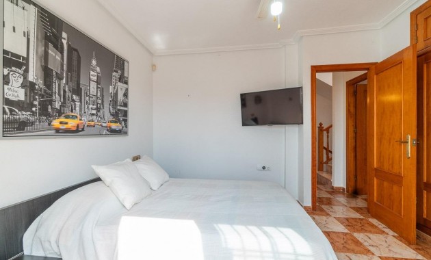 Venta - Terraced house -
Orihuela Costa - Los Dolses