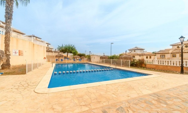 Venta - Terraced house -
Orihuela Costa - Los Dolses