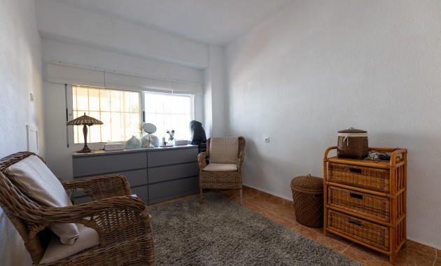 Venta - Apartamento / piso -
Punta Prima