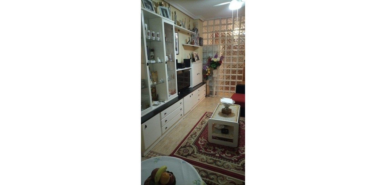 Sale - Apartment / flat -
Torrevieja - torrevieja