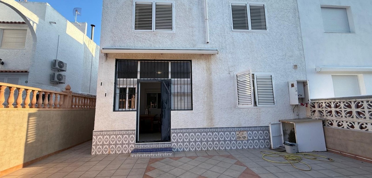 Venta - Villa -
Torrevieja - Centro