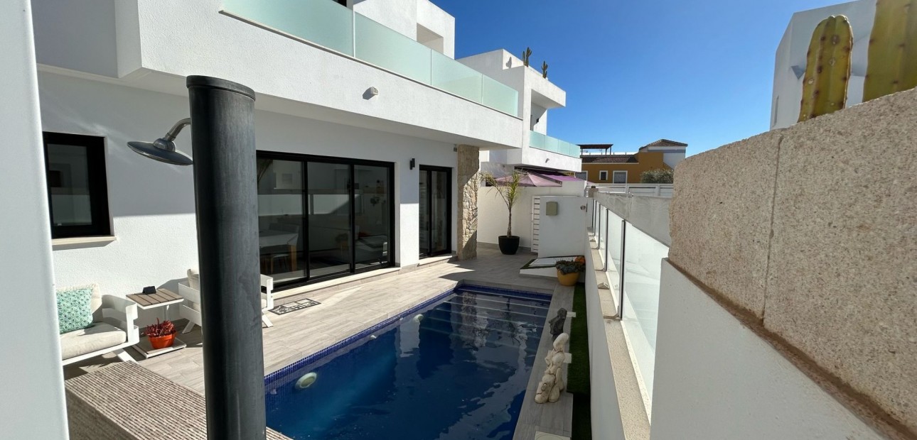 Venta - 4. House - Detached Villa -
Los Montesinos - La Herada