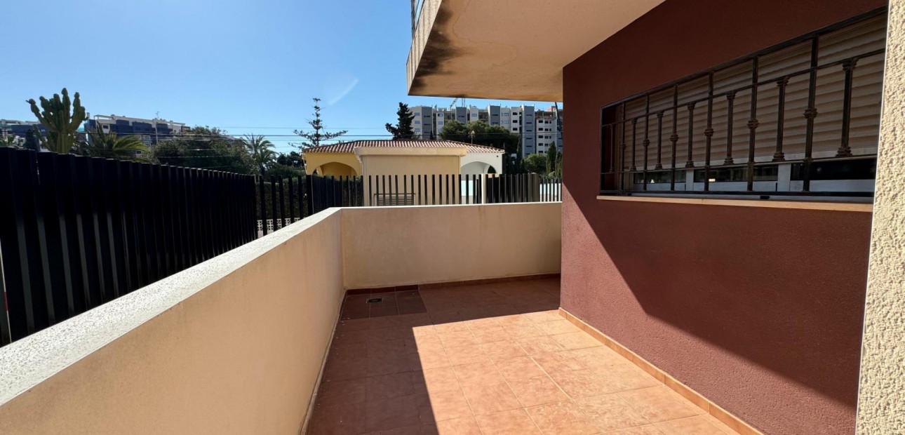 Venta - Apartamento / piso -
Torrevieja - Punta prima