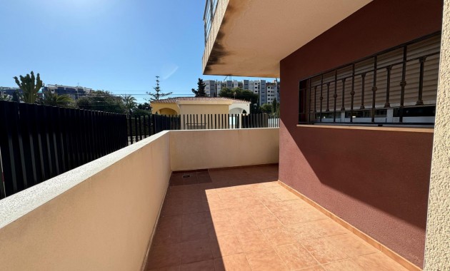 Venta - Apartamento / piso -
Torrevieja - Punta prima