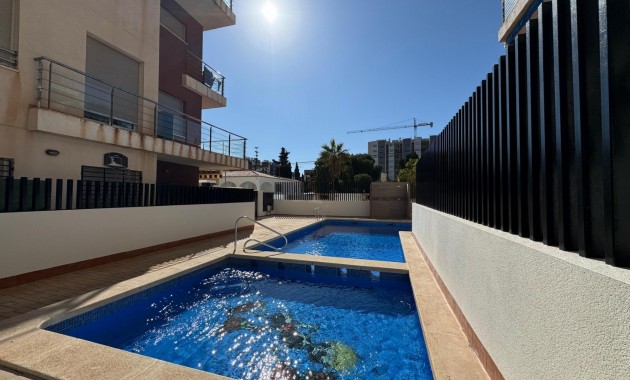 Venta - Apartamento / piso -
Torrevieja - Punta prima