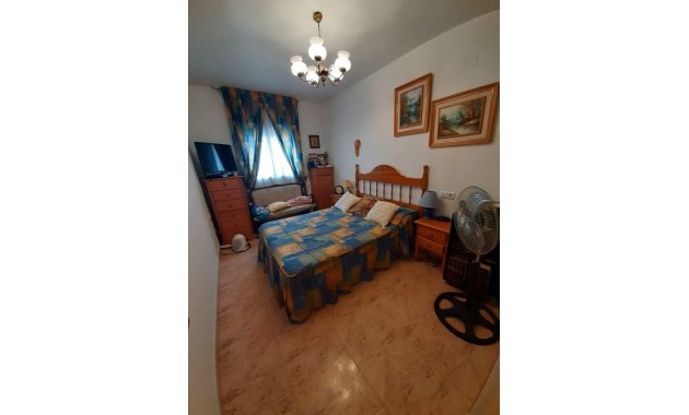 Venta - Apartamento / piso -
Torrevieja - Estacion de autobuses