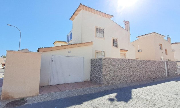 Venta - Villa -
Orihuela Costa - Playa Flamenca Norte