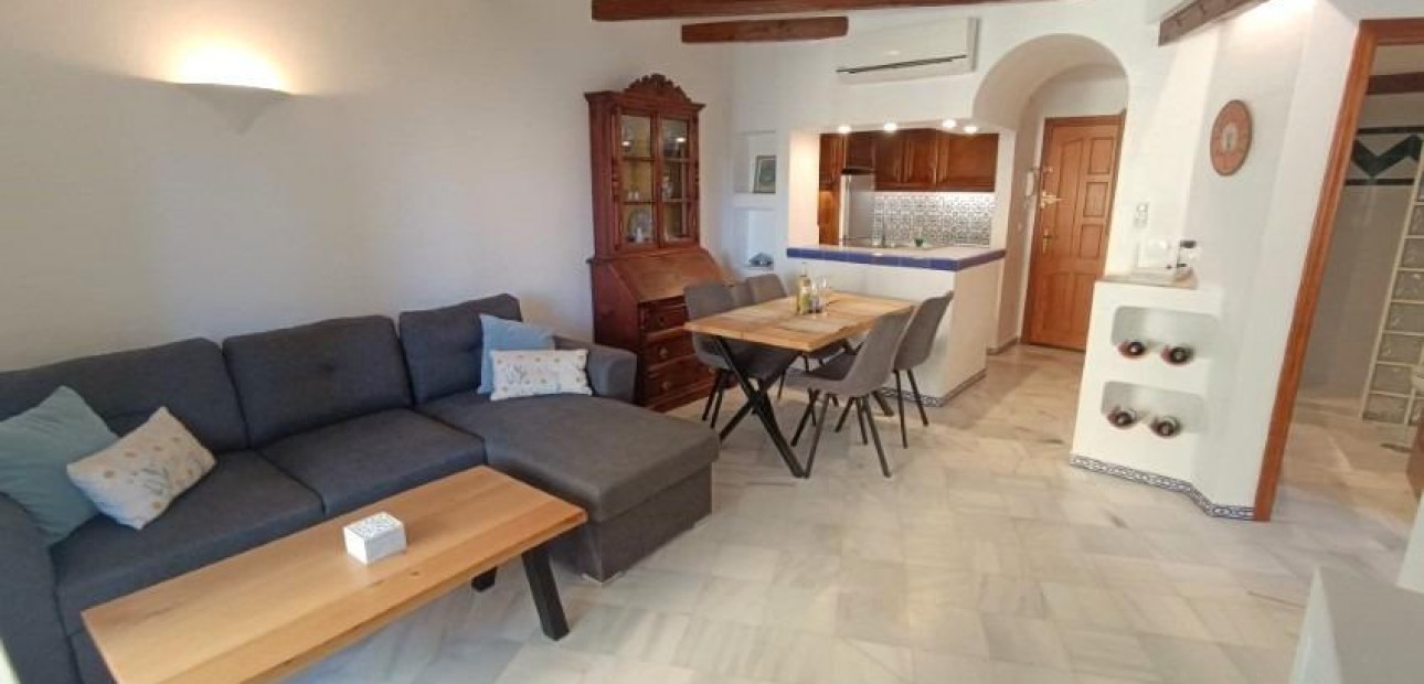 Venta - Apartamento / piso -
Torrevieja - Los Frutales