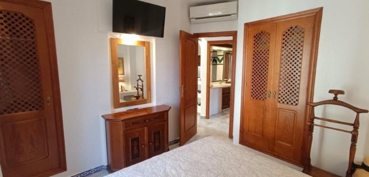 Venta - Apartamento / piso -
Torrevieja - Los Frutales