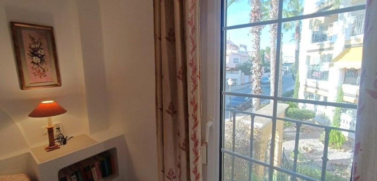 Venta - Apartamento / piso -
Torrevieja - Los Frutales