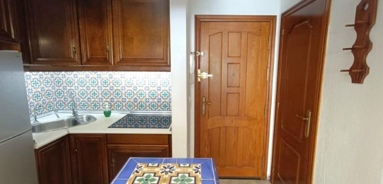 Venta - Apartamento / piso -
Torrevieja - Los Frutales