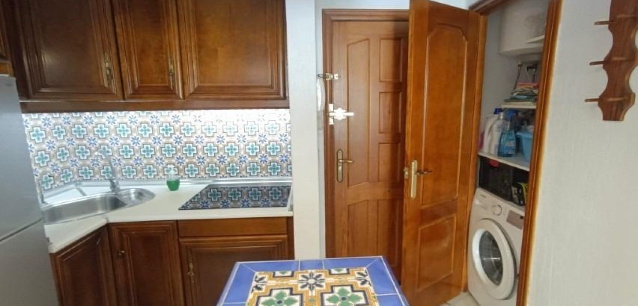 Venta - Apartamento / piso -
Torrevieja - Los Frutales