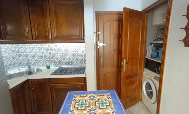 Venta - Apartamento / piso -
Torrevieja - Los Frutales