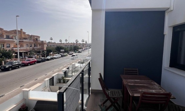 Venta - Apartamento / piso -
Orihuela Costa - La Zenia