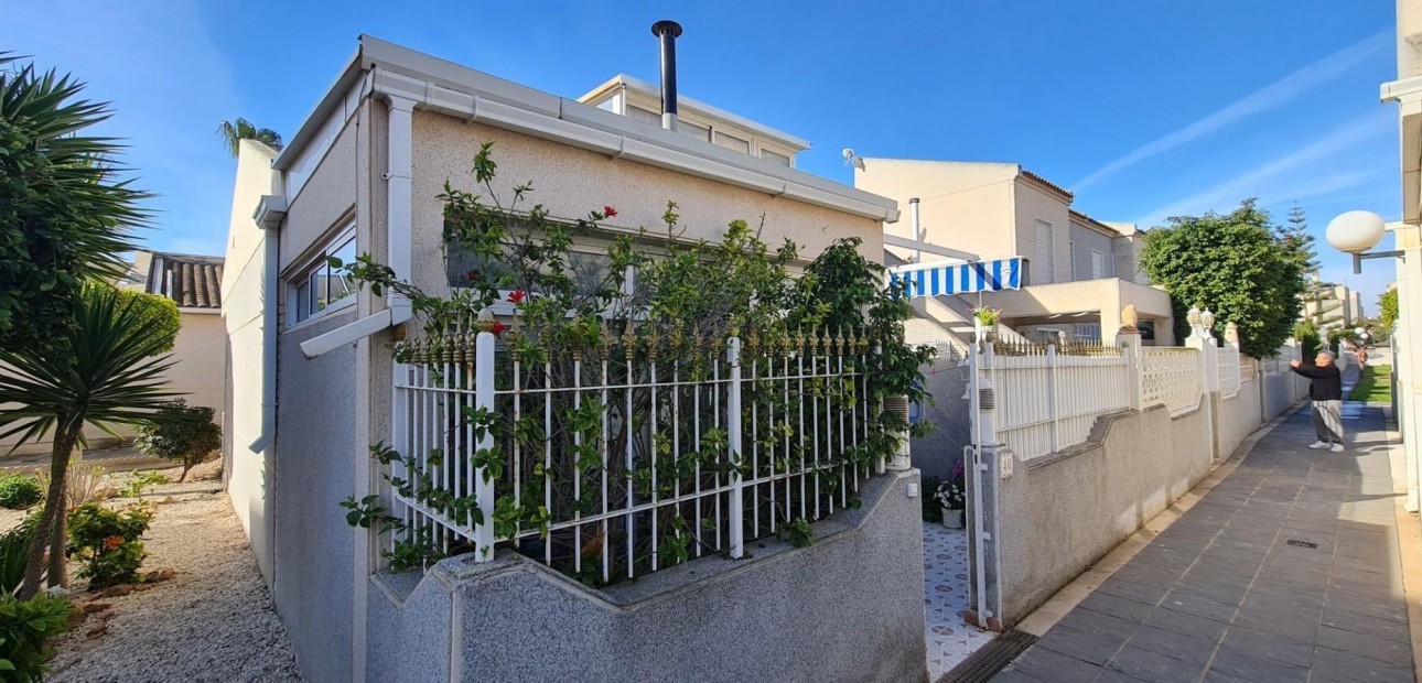 Venta - Bungalow -
Torrevieja - Torreblanca