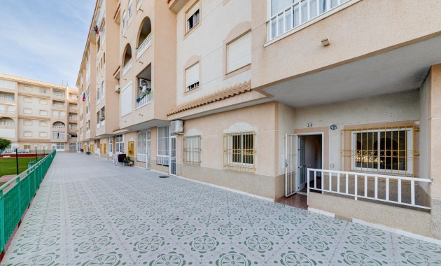 Venta - Apartamento / piso -
Torrevieja - Centro