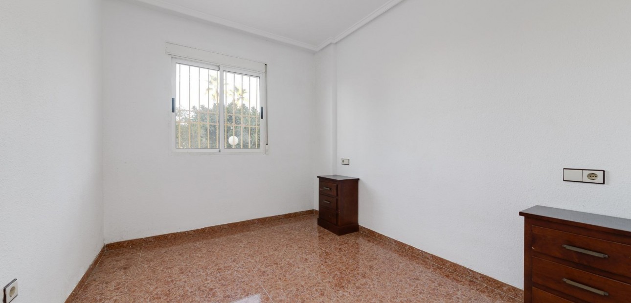 Venta - Apartamento / piso -
Torrevieja - Centro