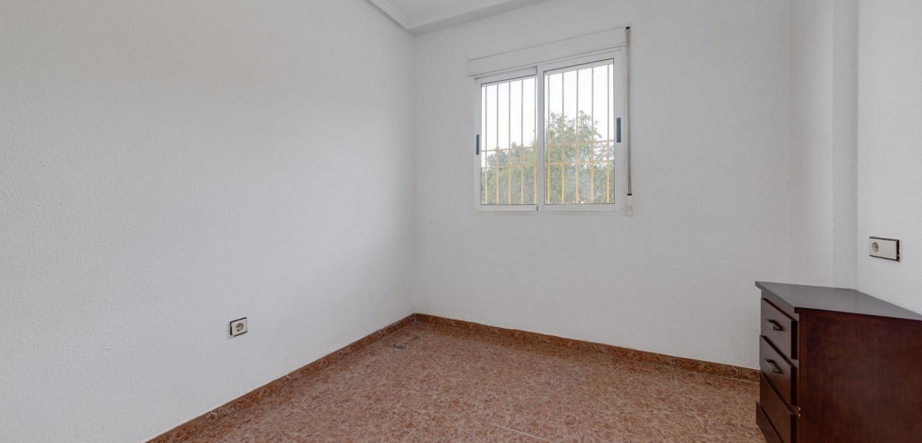 Venta - Apartamento / piso -
Torrevieja - Centro