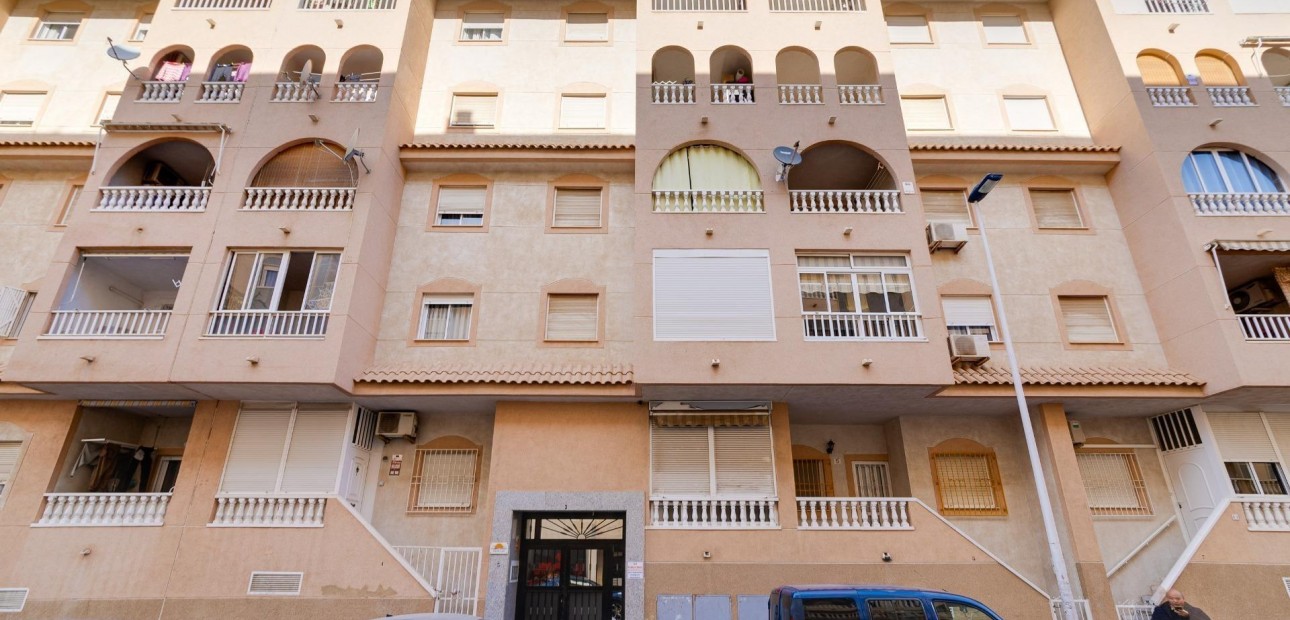 Venta - Apartamento / piso -
Torrevieja - Centro