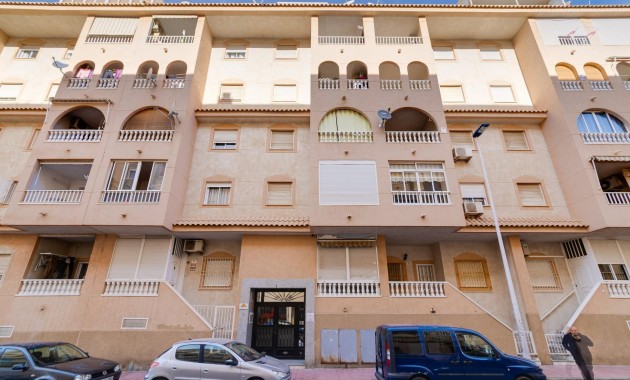 Venta - Apartamento / piso -
Torrevieja - Centro